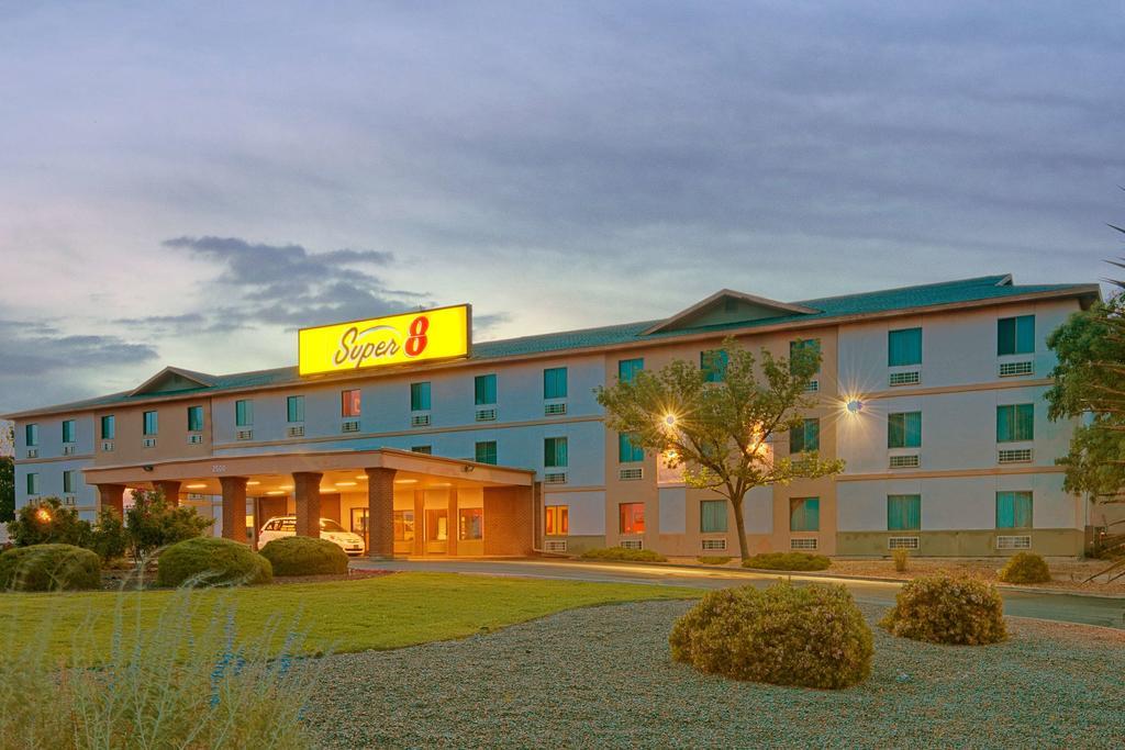 Hotel Super 8 Albuquerque/Midtown Exterior foto